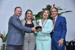 Governador Brandão, Lycia e Luzia Waquim, Prefeito Fábio Gentil